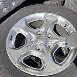 Jeep Rubicón, Sierra, gladiator