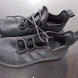 Adidas Unisex 9.5 Woman's   Size 8 Mens  