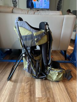 ClevrPlus Canyonero Backpack Child Carrier with Stand