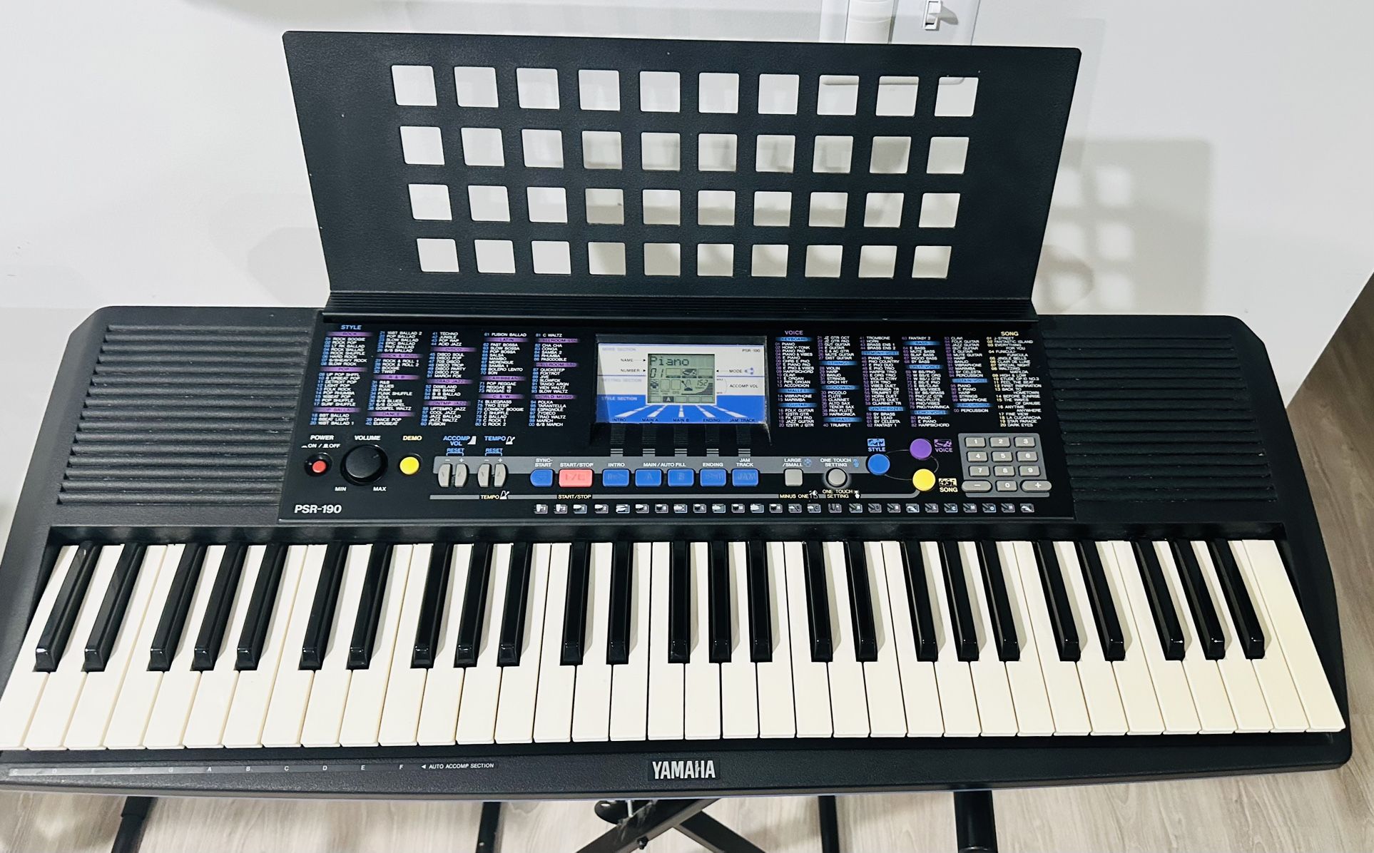 Yamaha psr 2024 190 keyboard price