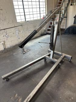 Engine hoist