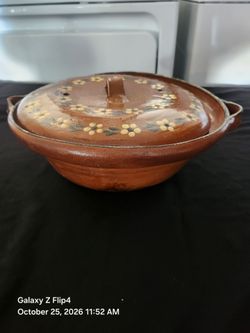 Clay pans with cover