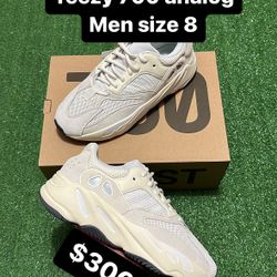 Yeezy 700 Analog 