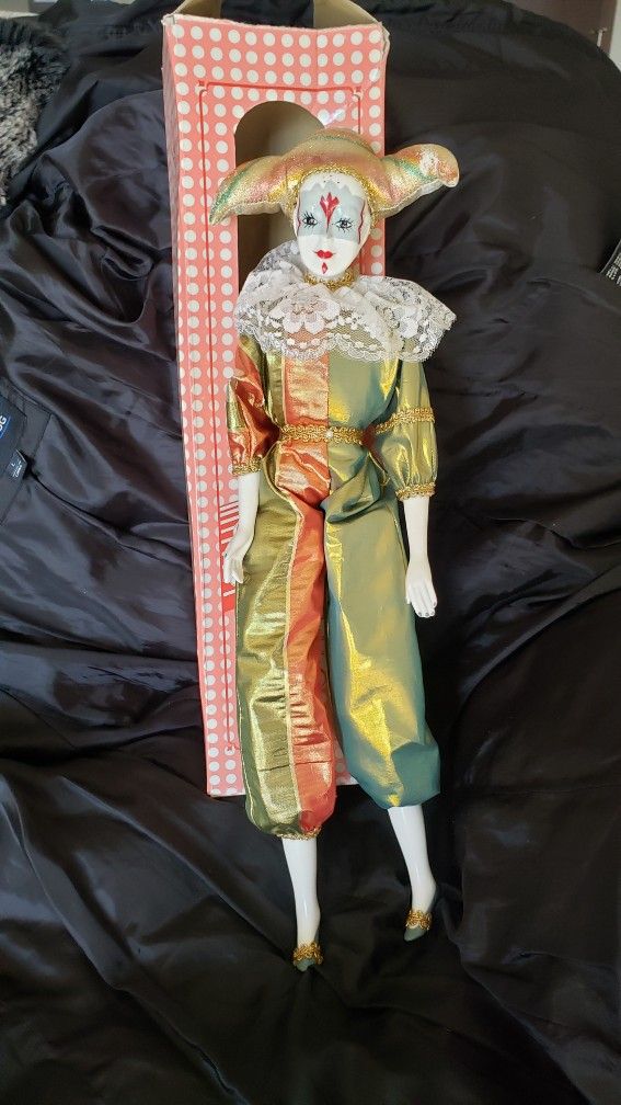 Porcelain Doll 17" Plays Music In Box. Excellent Condition!
