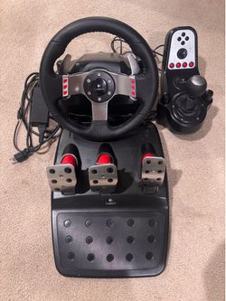 Logitech G27 Steering wheel with pedals and shifter
