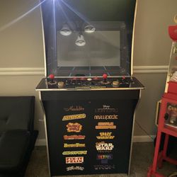 Arcade Machine 