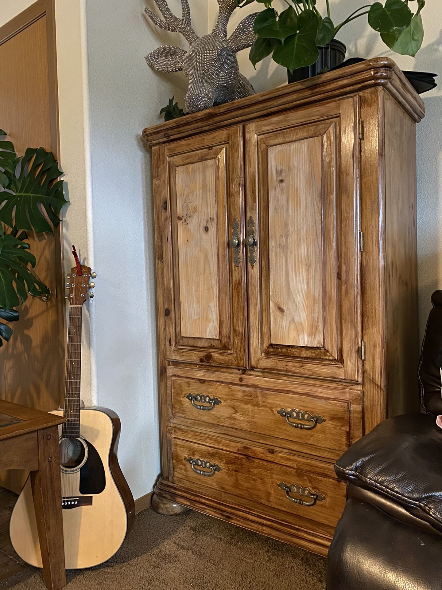 Elkin Collection Armoire