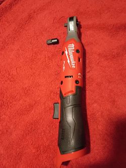 M12 Milwaukee fuel 1/4+3/8 adapter tool only $199