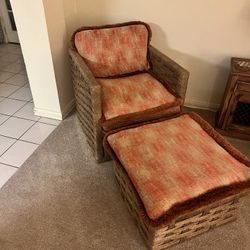 Chair With Ottoman 