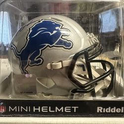 Barry Sanders Signed Detroit Lions Riddell Speed Mini Helmet Schwartz