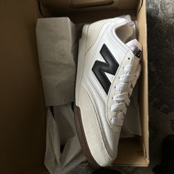 New balance Men’s Shoes Size 9