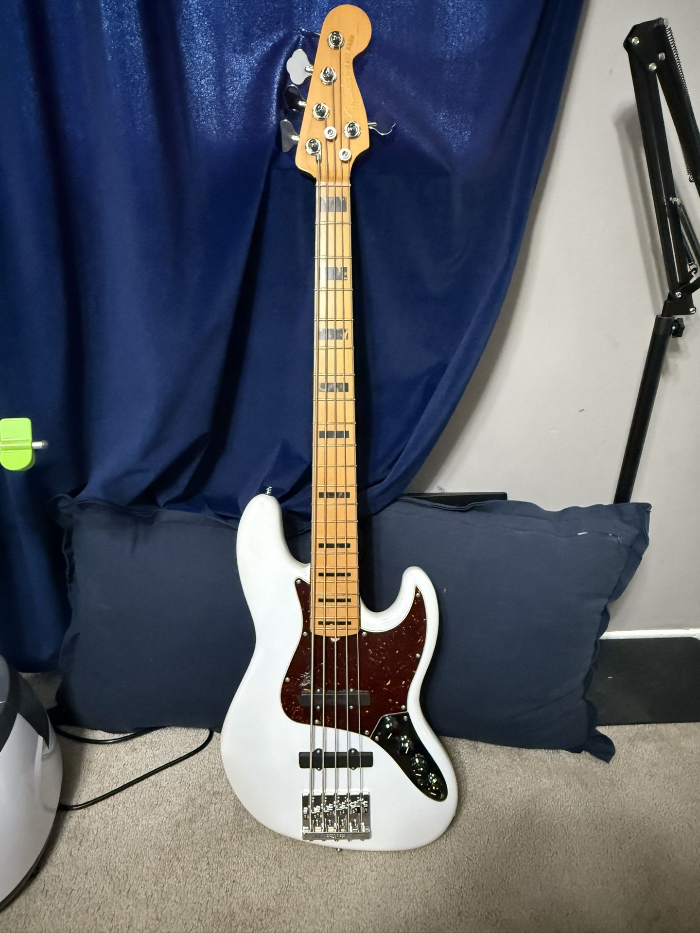 Fender Jazz V Ultra (Trade)