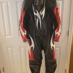 Hein Gericke 2 part motorcycle racing leathers
