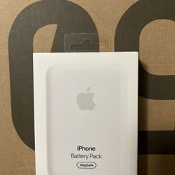 iPhone MagSafe Battery Pack