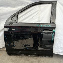 2022 Cadillac Escalade Left Front Door Shell