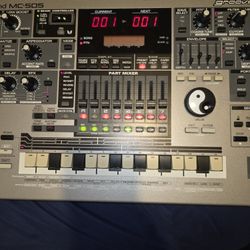 Roland MC-505