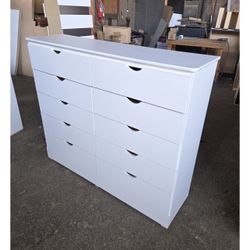10 drawers dresser with rails / Ten drawers dresser with rails