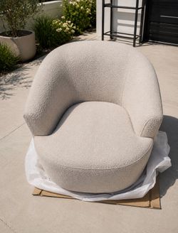 Swivel Accent Chair (New in the box)