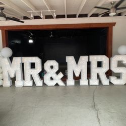 Mr & Mrs Marquee Letters