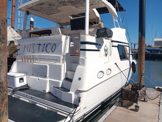 1999 Silverton 392