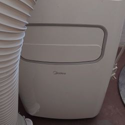 Midea 10,000 BTU Portable AC Unit & Heater! 