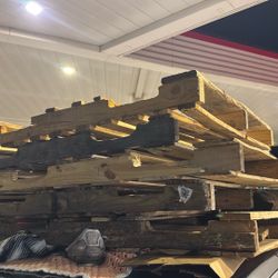 Used Wood Pallets 