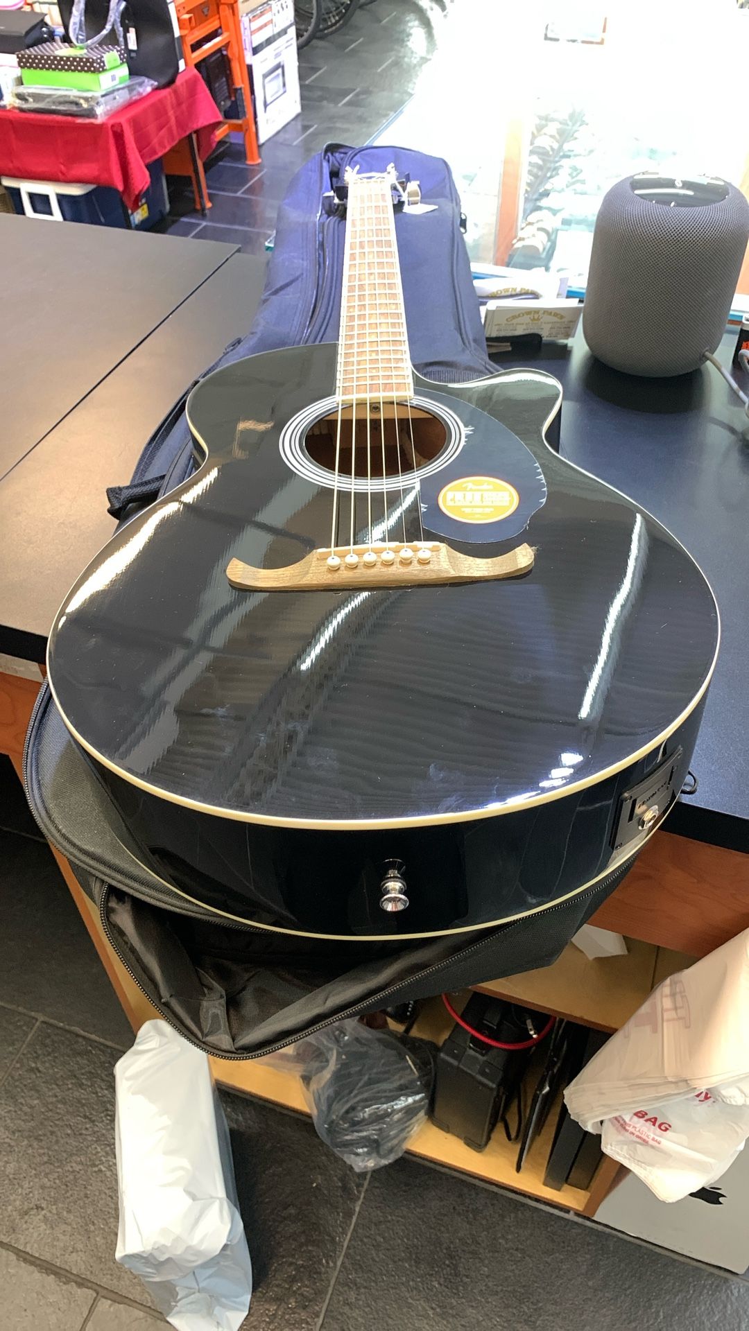 Fender FA135CE Acoustic/Electric Guitar Nearly New!