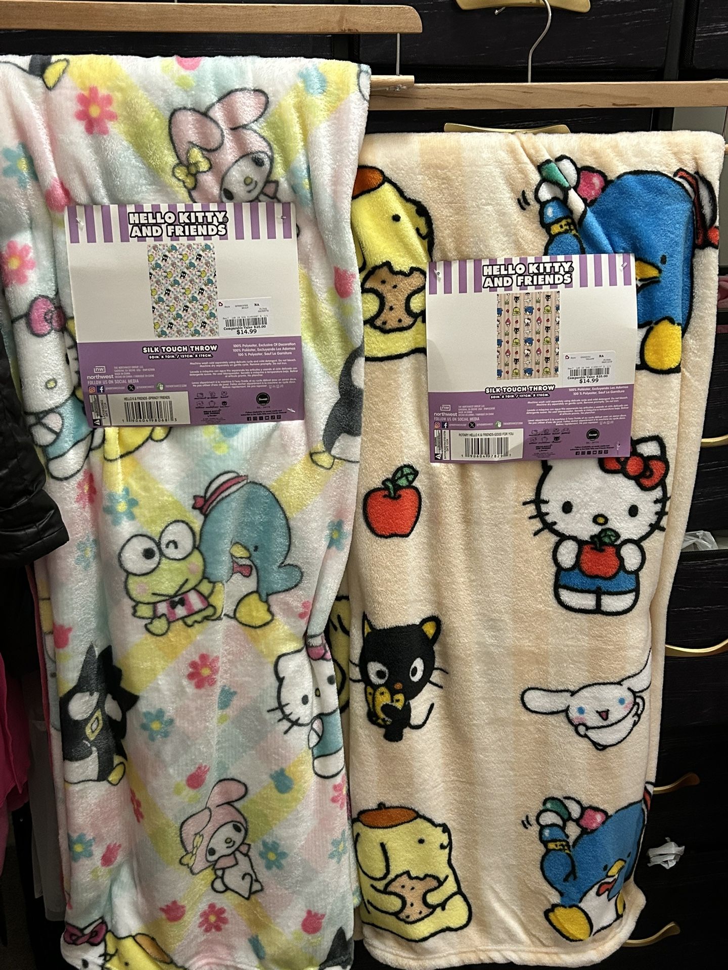 Hello Kitty And Friends Blanket Bundle