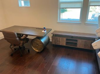 Desk and Accent Table/Tv Stand