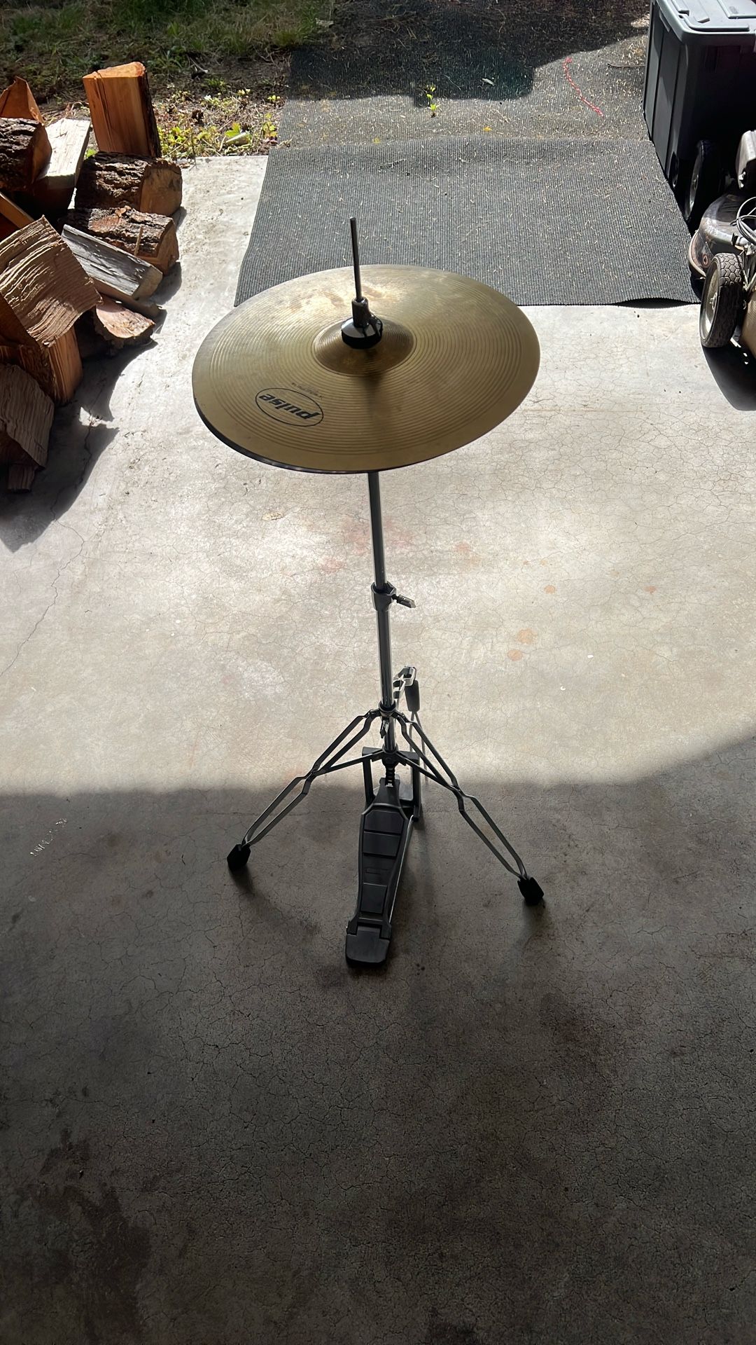 Pulse Hi Hat 14” Cymbals With Hi Hat Stand. Used. Works.