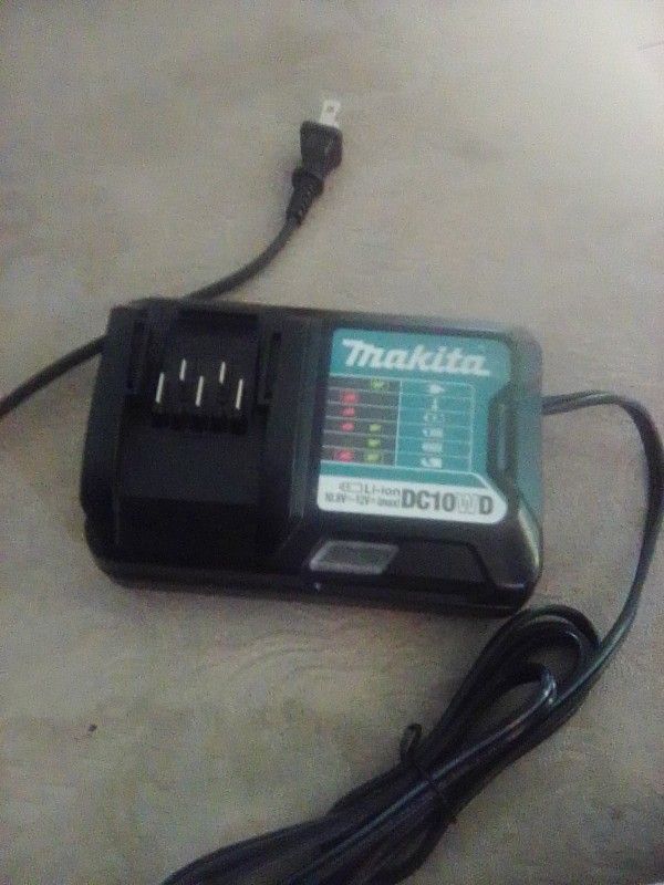 Makita Charger Port