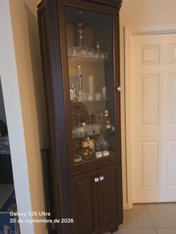Display Cabinet