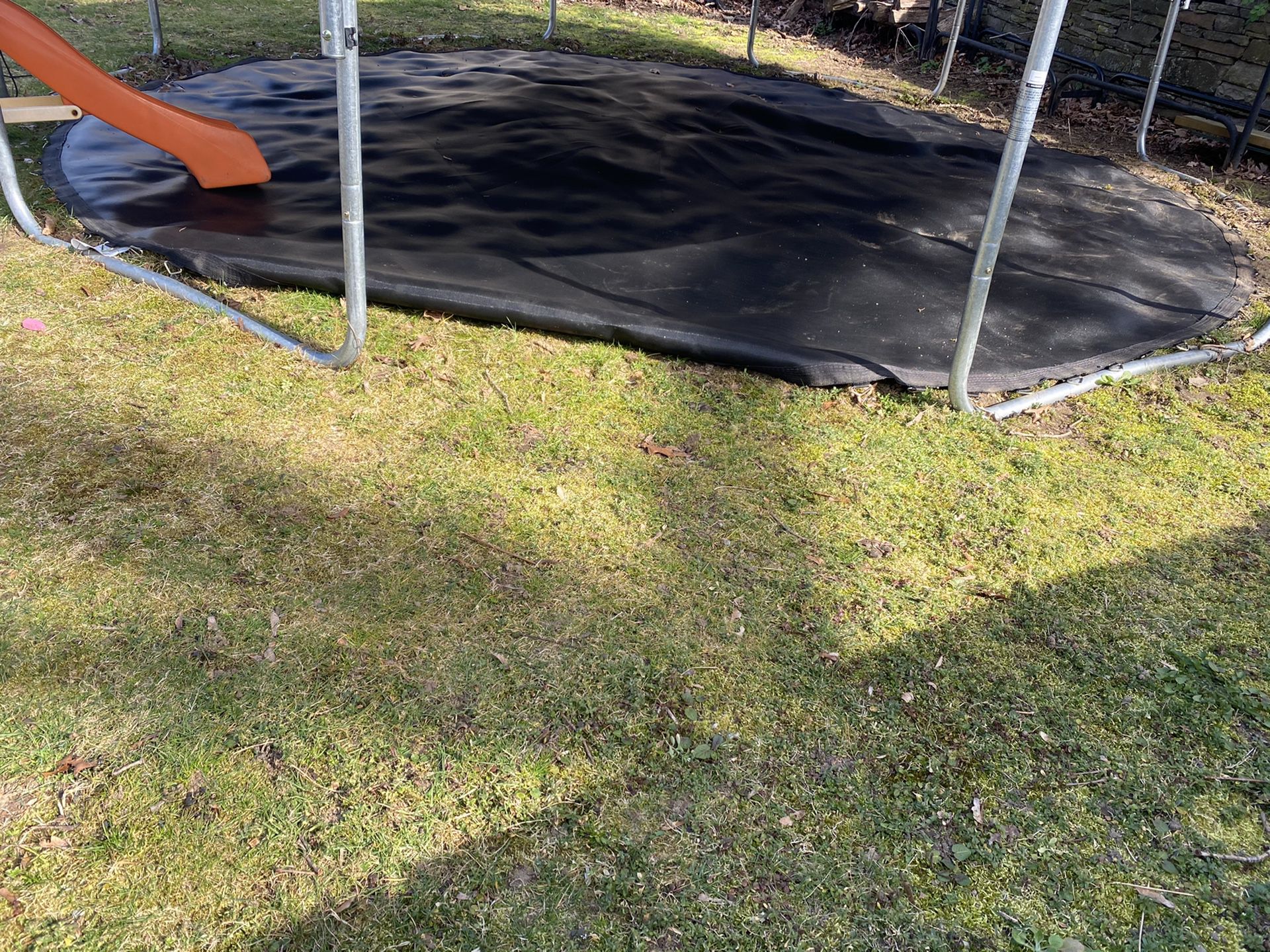 Trampoline replacement mat