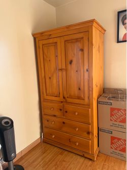 dresser