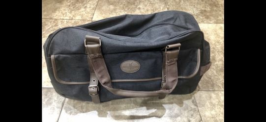 Brand New Roller Duffle Bag w/Shoulder Strap