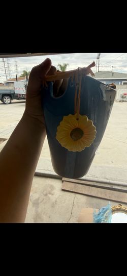 Flower vases