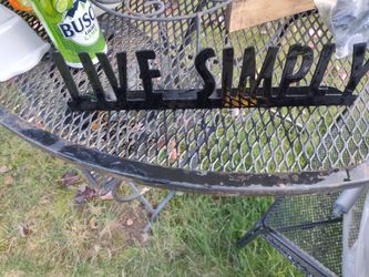 Live Simply metal plaque