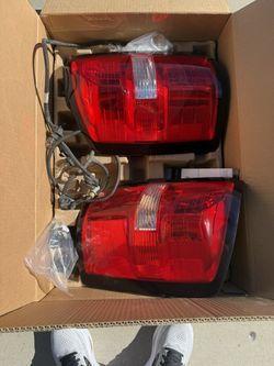 2016 GMC 2500 Denali Taillights - Used