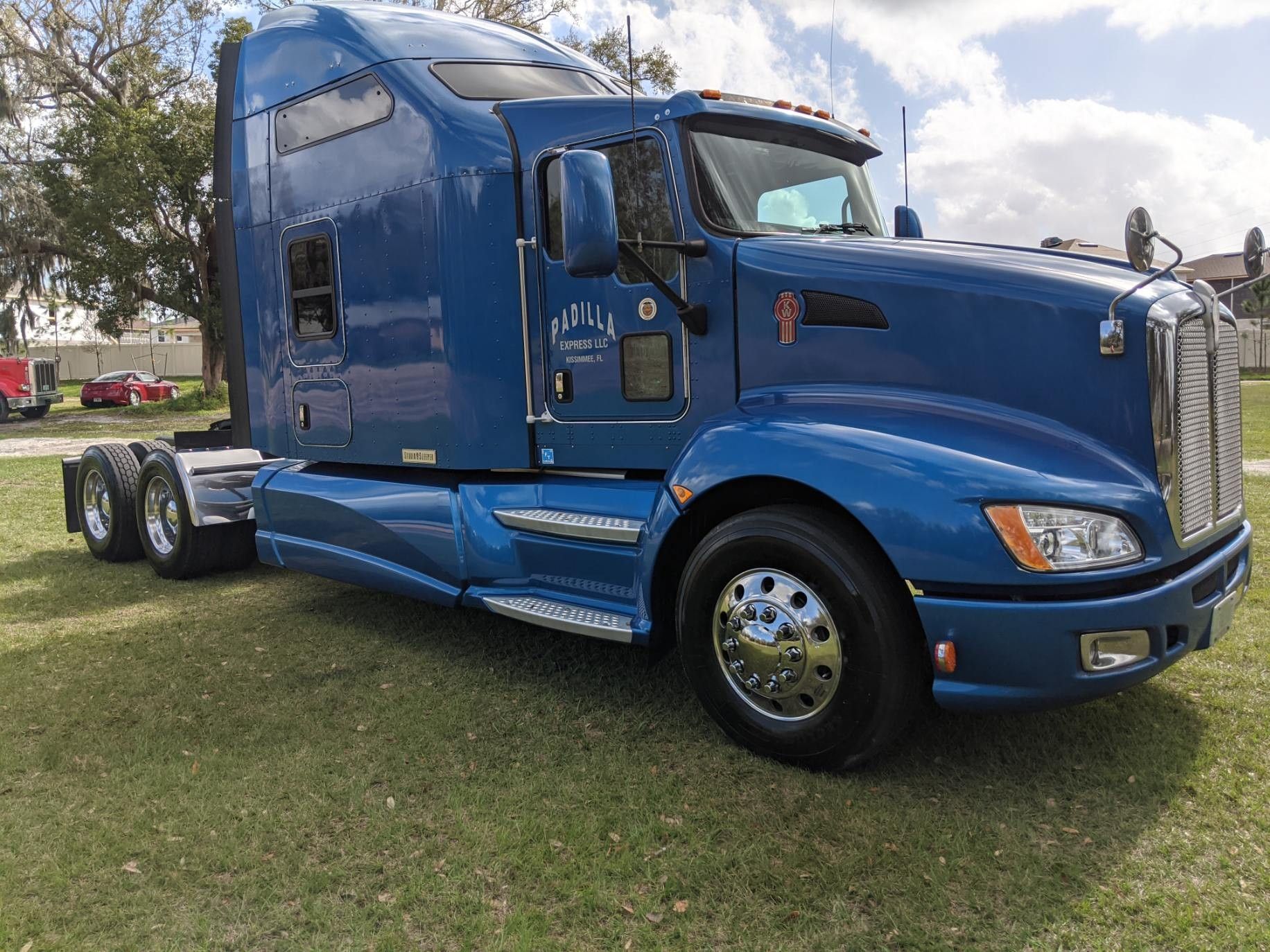 2014 Kenworth T660 studio sleeper for Sale in Kissimmee, FL OfferUp