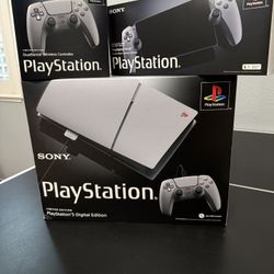 Play Station Anniversary Edition 