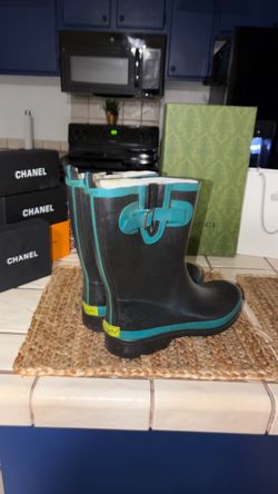 FOR SALE: Short Rubber Rain Boots Black Teal