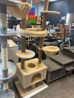 😀 Beige cat tree