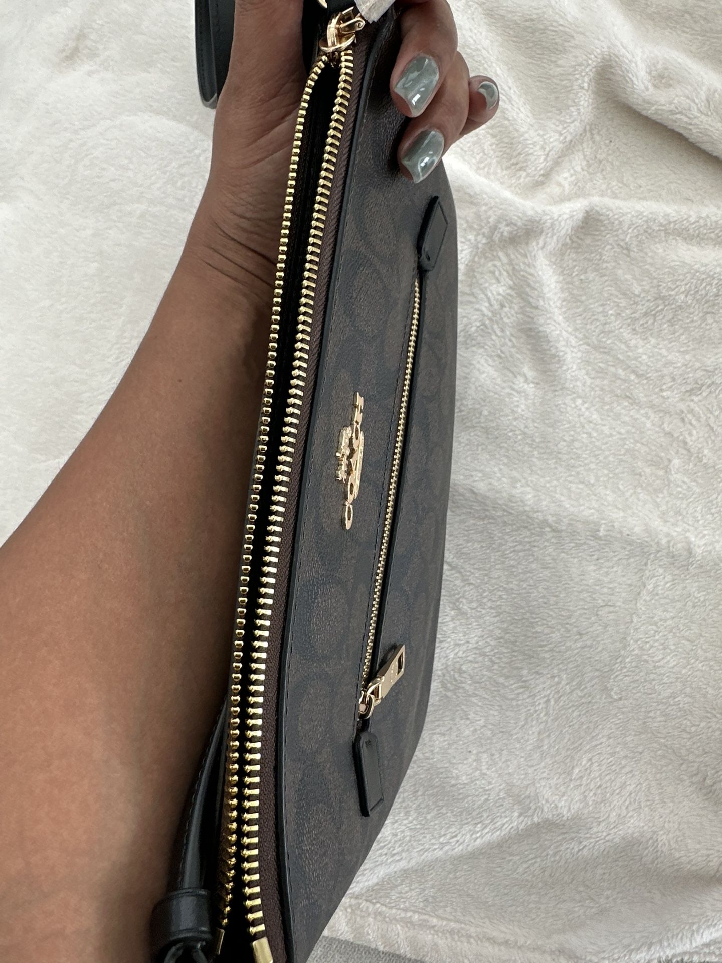 Coach - New, never worn. Brand New, Never Worn, Coach Gallery Tote in... | Depop main image 3