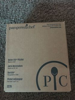 Pampered Chef Quick-Stir Pitcher #2278 – New in Box