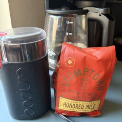 Coffee Maker + Grinder + Beans Bundle – Ready to use