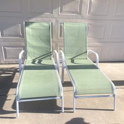 Pool Lounge Chairs 5 Positions X 2