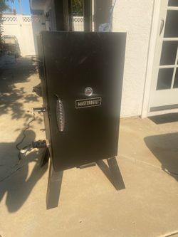 MasterBuilt Smoker