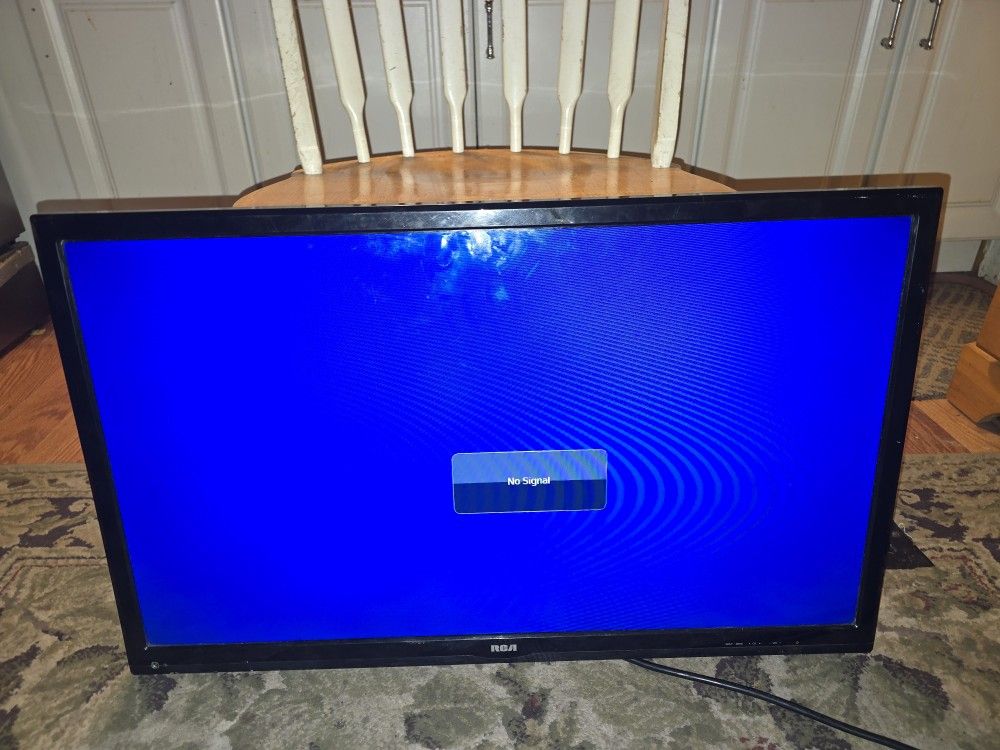 RCA 32" LED LCD HDTV DVD Combo
