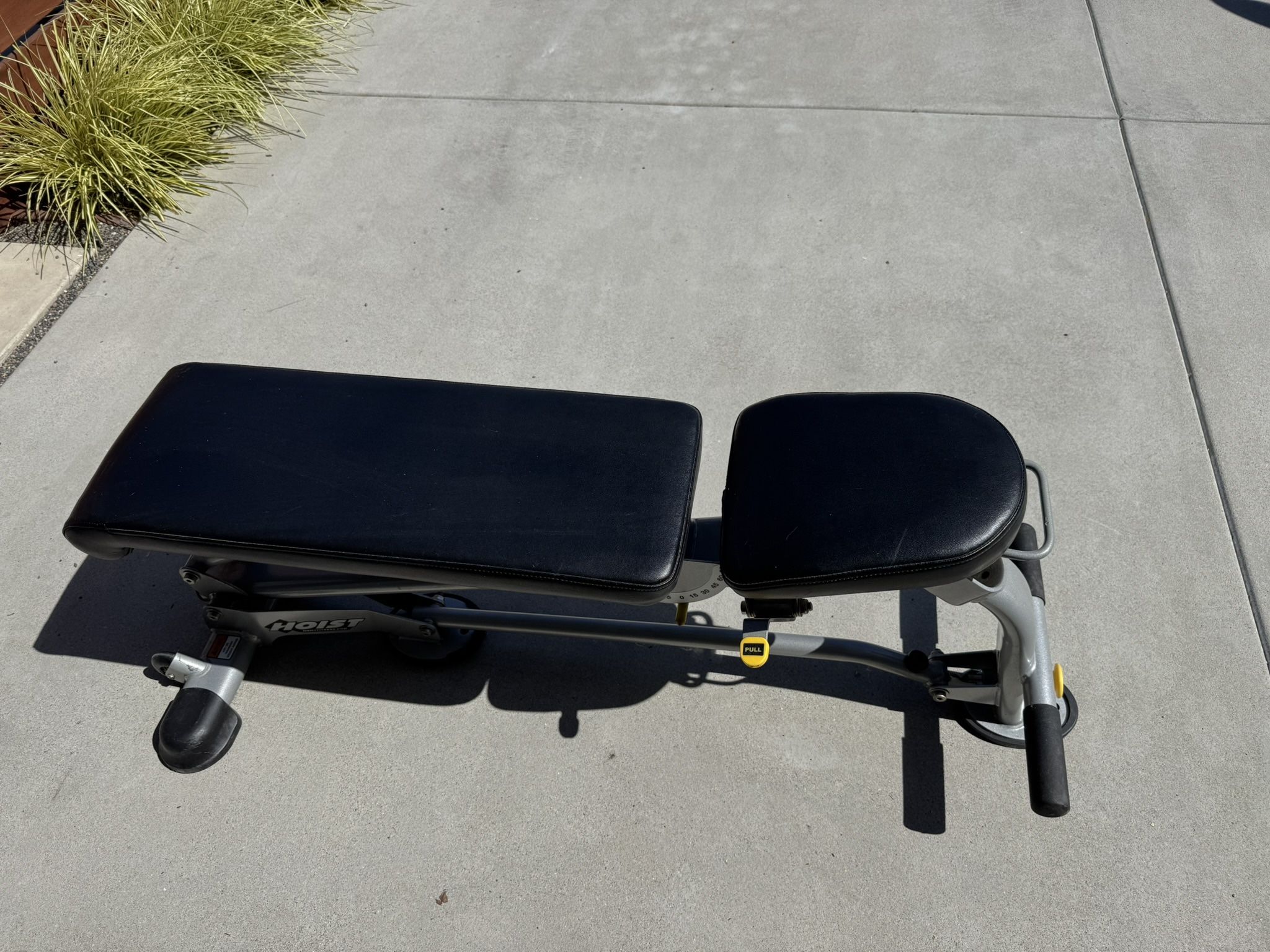 Great Deal on a Hoist 7 Position FID Bench!! Excellent Condition!!Sells new for $700!!