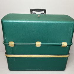 Vintage Green Large Umco 3500 U Tackle Box with Possum Belly